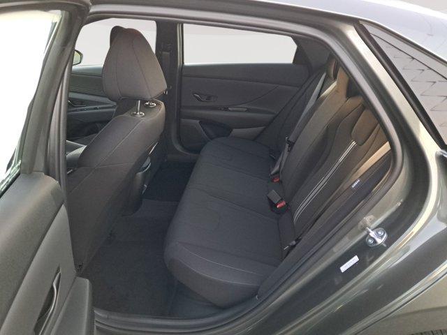 Photo of 2025 Amazon Gray Hyundai ELANTRA HEV