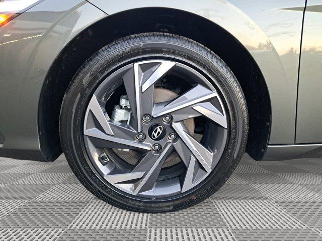 Photo of 2025 Amazon Gray Hyundai ELANTRA HEV