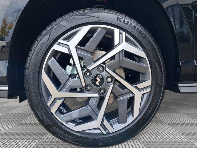Photo of 2025 Abyss Black Pearl Hyundai KONA
