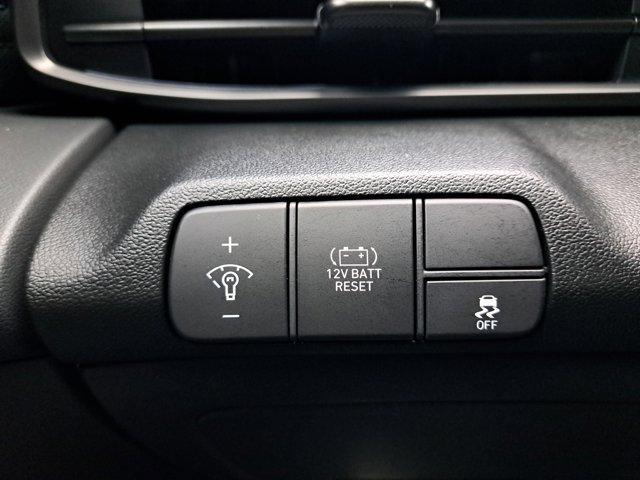 Photo of 2025 White Hyundai ELANTRA HEV