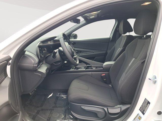 Photo of 2025 White Hyundai ELANTRA HEV