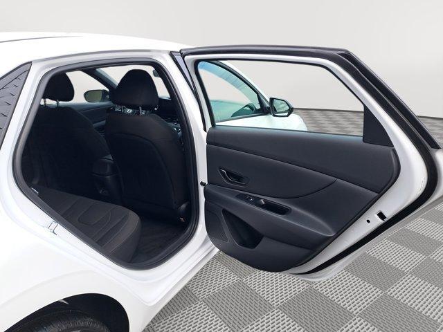 Photo of 2025 White Hyundai ELANTRA HEV