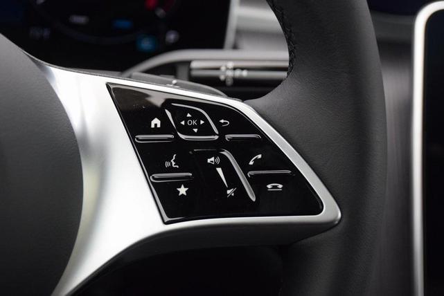 Photo of 2025 Black Mercedes-Benz C-Class