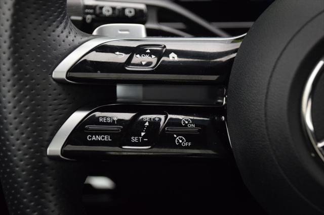 Photo of 2025 Graphite Grey Metallic Mercedes-Benz GLC 300