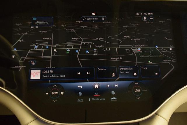 Photo of 2023 Obsidian Black Metallic Mercedes-Benz EQS 580