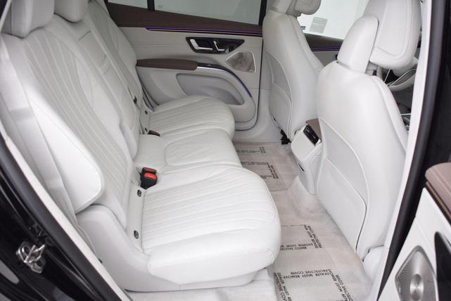 Photo of 2023 Obsidian Black Metallic Mercedes-Benz EQS 580