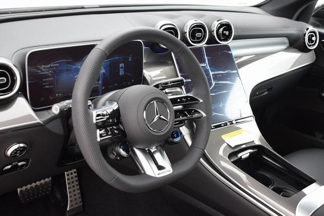 Photo of 2025 Polar White Mercedes-Benz AMG GLC 43