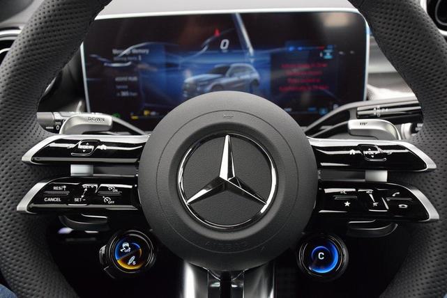 Photo of 2025 Polar White Mercedes-Benz AMG GLC 43