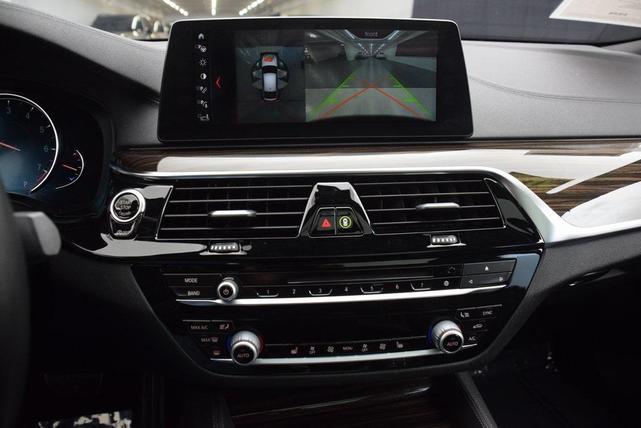 Photo of 2018 Bluestone Metallic BMW 640