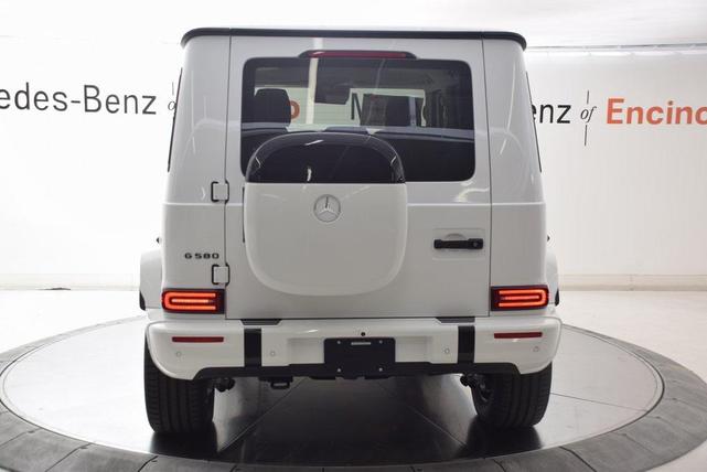 Photo of 2025 Polar White Mercedes-Benz G-Class