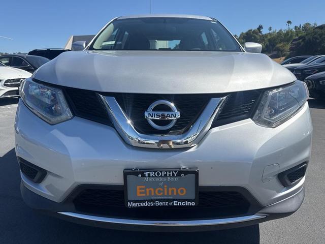 Photo of 2016 Brilliant Silver Nissan Rogue