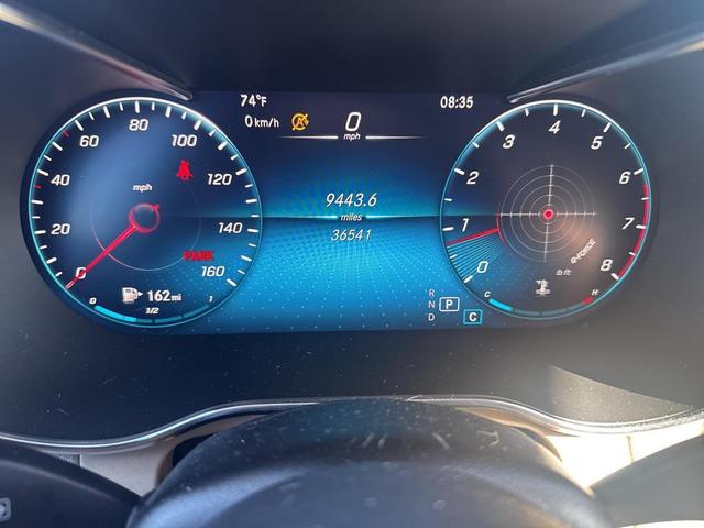 Photo of 2022 Polar White Mercedes-Benz GLC 300