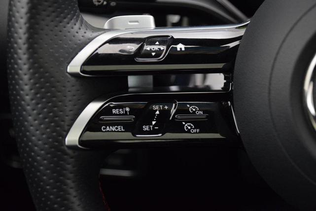 Photo of 2025 Polar White Mercedes-Benz GLA 250