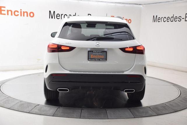 Photo of 2025 Polar White Mercedes-Benz GLA 250