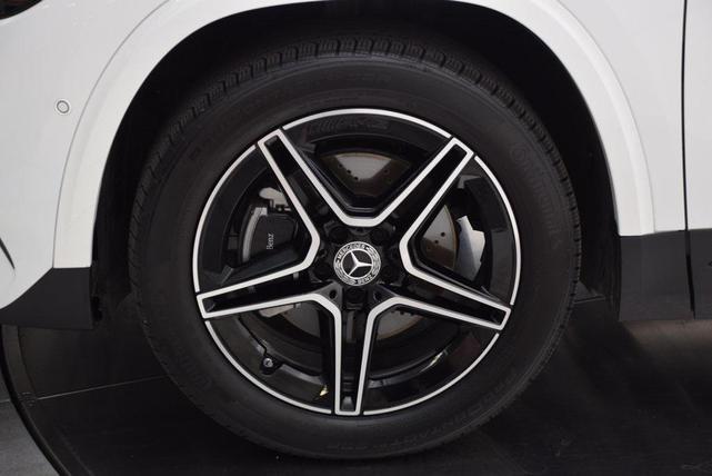 Photo of 2025 Polar White Mercedes-Benz GLA 250