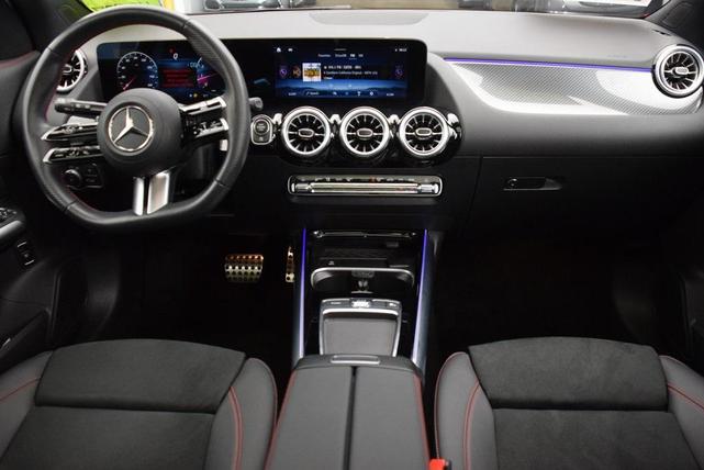 Photo of 2025 Polar White Mercedes-Benz GLA 250