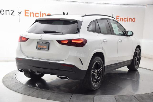 Photo of 2025 Polar White Mercedes-Benz GLA 250