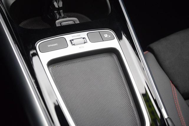 Photo of 2025 Polar White Mercedes-Benz GLA 250