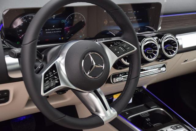 Photo of 2026 Night Black Mercedes-Benz GLB 250