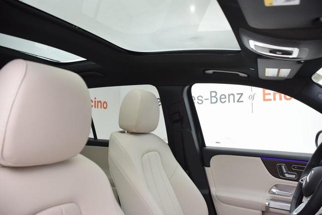 Photo of 2026 Night Black Mercedes-Benz GLB 250