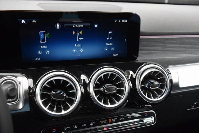 Photo of 2025 Night Black Mercedes-Benz GLB 250