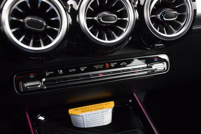 Photo of 2025 Night Black Mercedes-Benz GLB 250