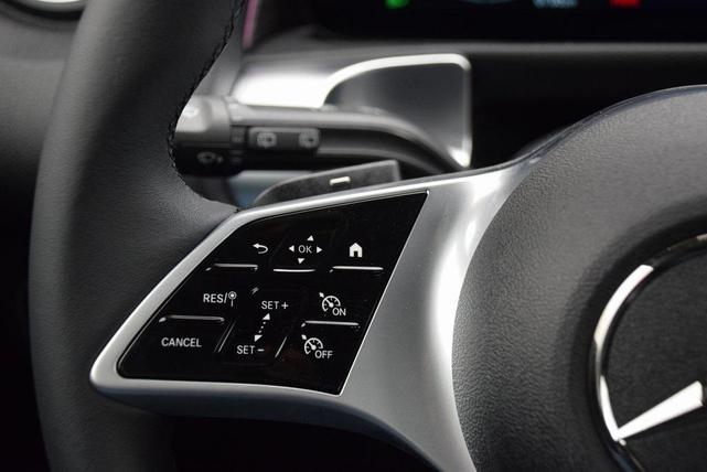 Photo of 2025 Night Black Mercedes-Benz GLB 250