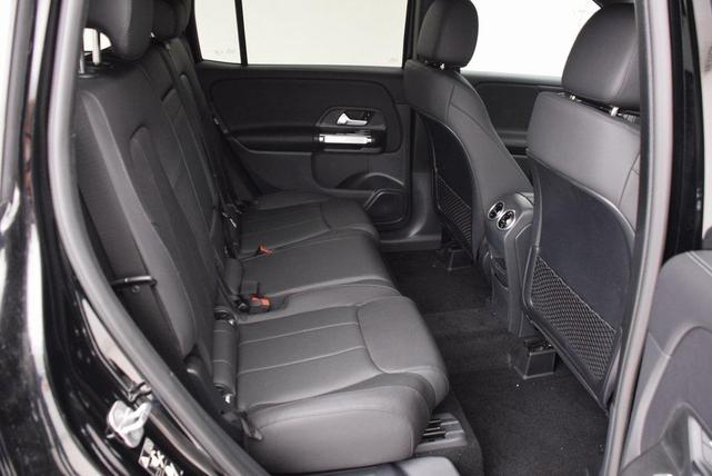 Photo of 2025 Night Black Mercedes-Benz GLB 250