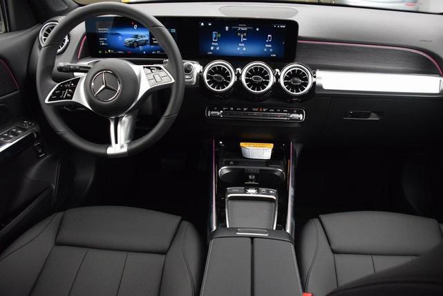 Photo of 2025 Night Black Mercedes-Benz GLB 250