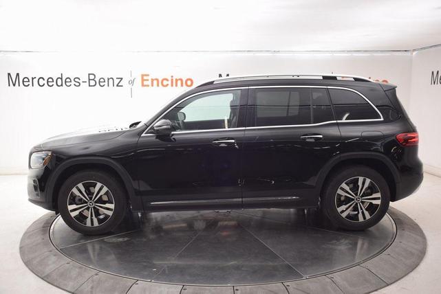 Photo of 2025 Night Black Mercedes-Benz GLB 250