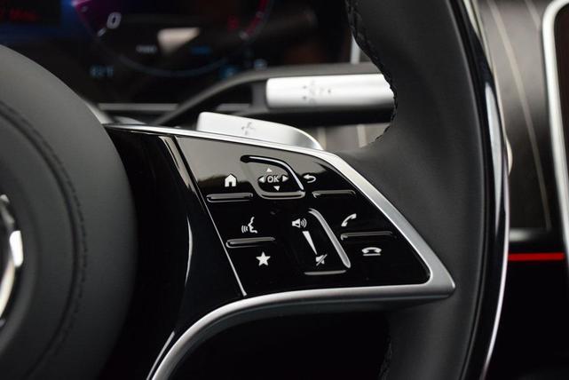 Photo of 2024 MOONLIGHT WHIT Mercedes-Benz S-Class