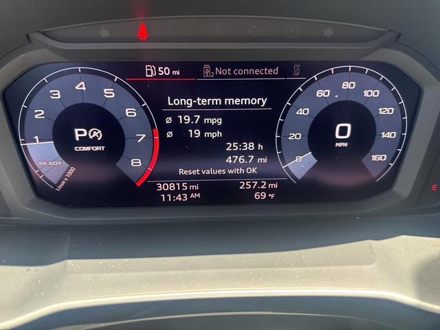 Photo of 2019 Chronos Gray Metallic Audi Q3