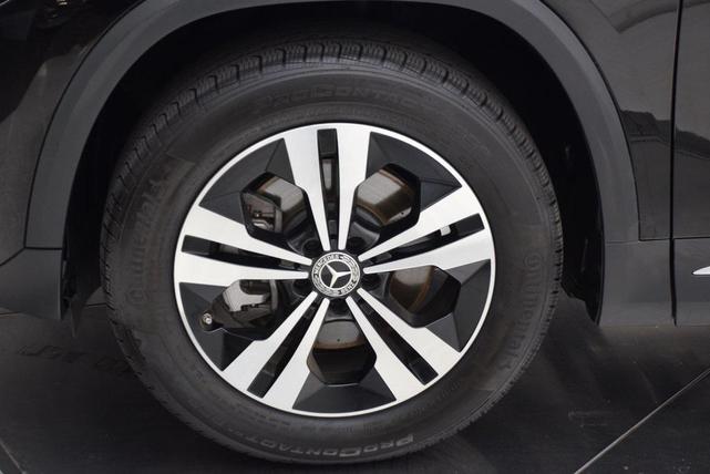 Photo of 2025 Night Black Mercedes-Benz GLA 250