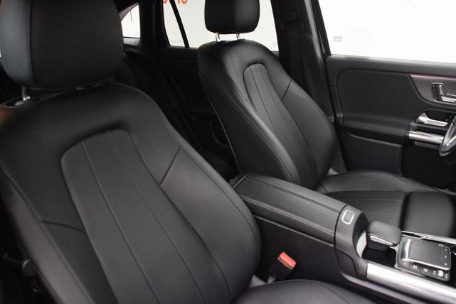 Photo of 2021 Night Black Mercedes-Benz GLA 250
