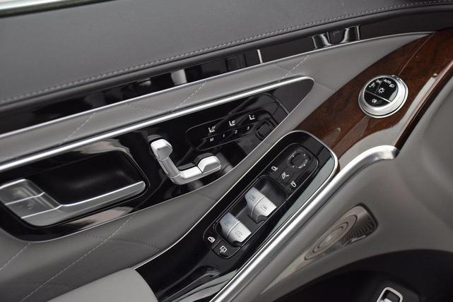 Photo of 2025 Nautical Blue Mercedes-Benz S-Class