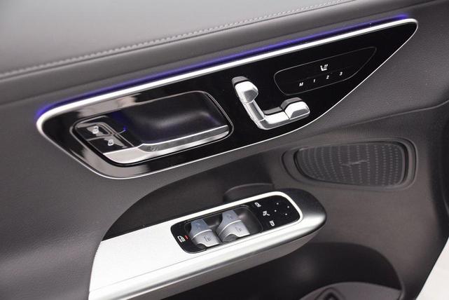 Photo of 2025 Polar White Mercedes-Benz AMG GLC 43