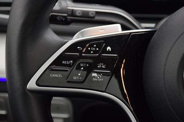 Photo of 2025 Twilight Blue Metallic Mercedes-Benz GLE 350
