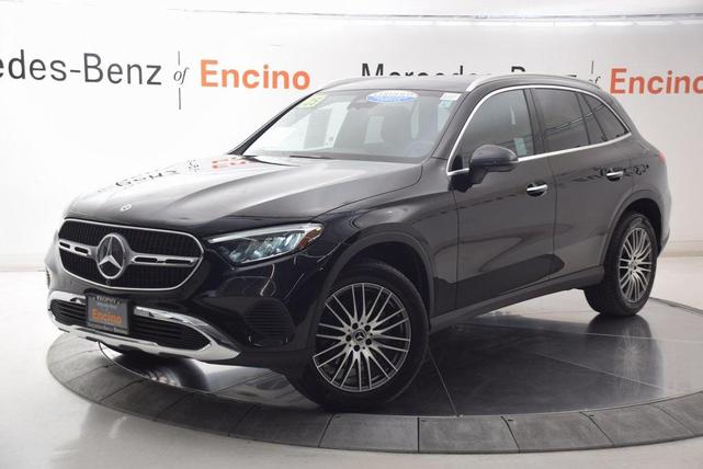 Photo of 2025 Black Mercedes-Benz GLC 300