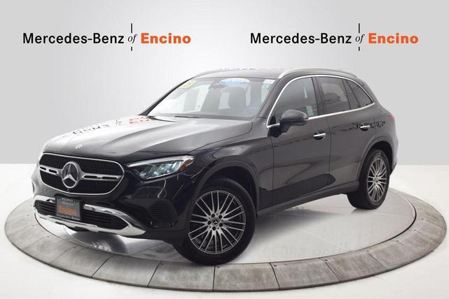 Photo of 2025 Black Mercedes-Benz GLC 300