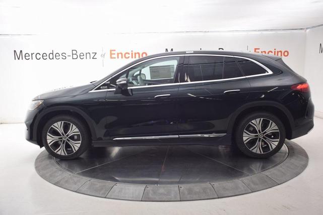 Photo of 2026 Emerald Green Mercedes-Benz EQE 320+