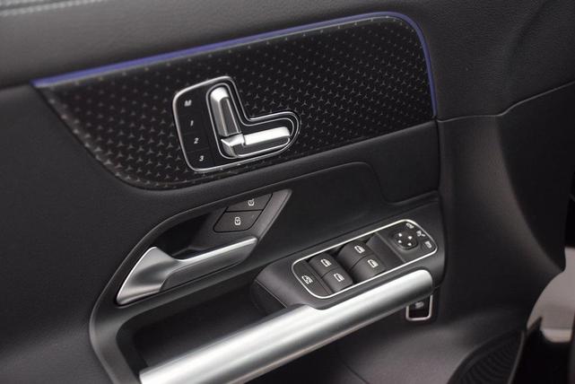 Photo of 2025 Night Black Mercedes-Benz GLA 250
