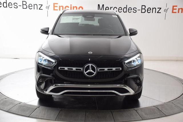 Photo of 2025 Night Black Mercedes-Benz GLA 250