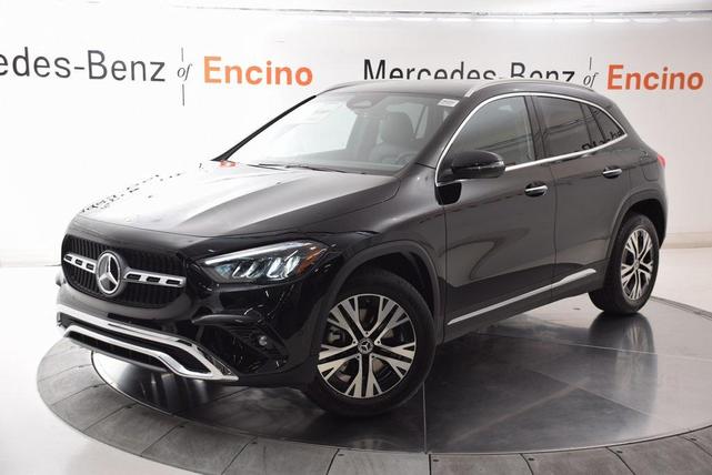 Photo of 2025 Night Black Mercedes-Benz GLA 250