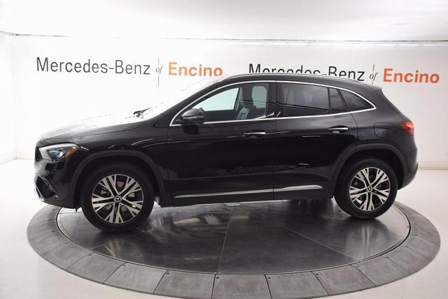 Photo of 2025 Night Black Mercedes-Benz GLA 250