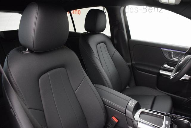 Photo of 2025 Night Black Mercedes-Benz GLA 250