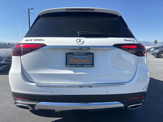 Photo of 2025 Polar White Mercedes-Benz GLE 450e