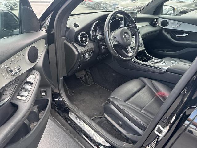 Photo of 2019 Black Mercedes-Benz GLC 300