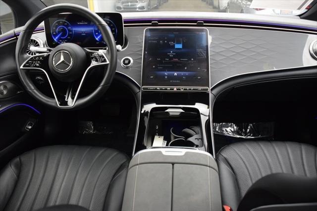 Photo of 2022 Cirrus Silver Metallic Mercedes-Benz EQS 450+