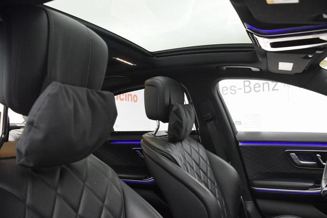 Photo of 2022 Obsidian Black Metallic Mercedes-Benz S-Class