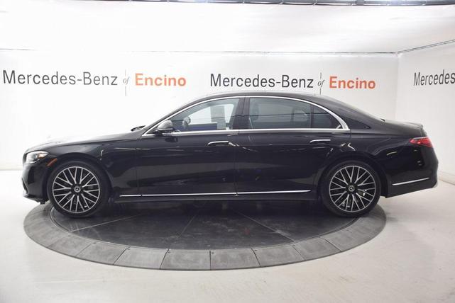 Photo of 2022 Obsidian Black Metallic Mercedes-Benz S-Class